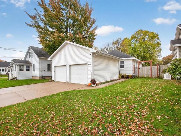 833 PHOEBE STREET, Green Bay, WI 54303