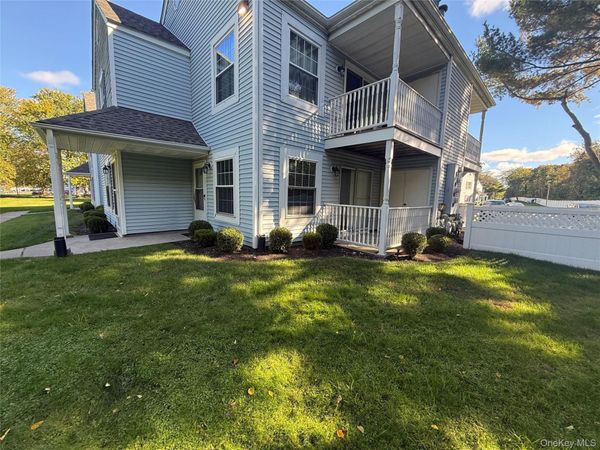 378 Artist Lake Drive , Middle Island, NY 11953