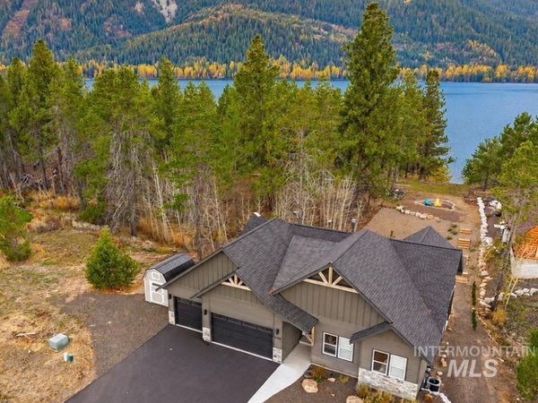 13151 Hawks Bay Rd, Donnelly, ID 83615