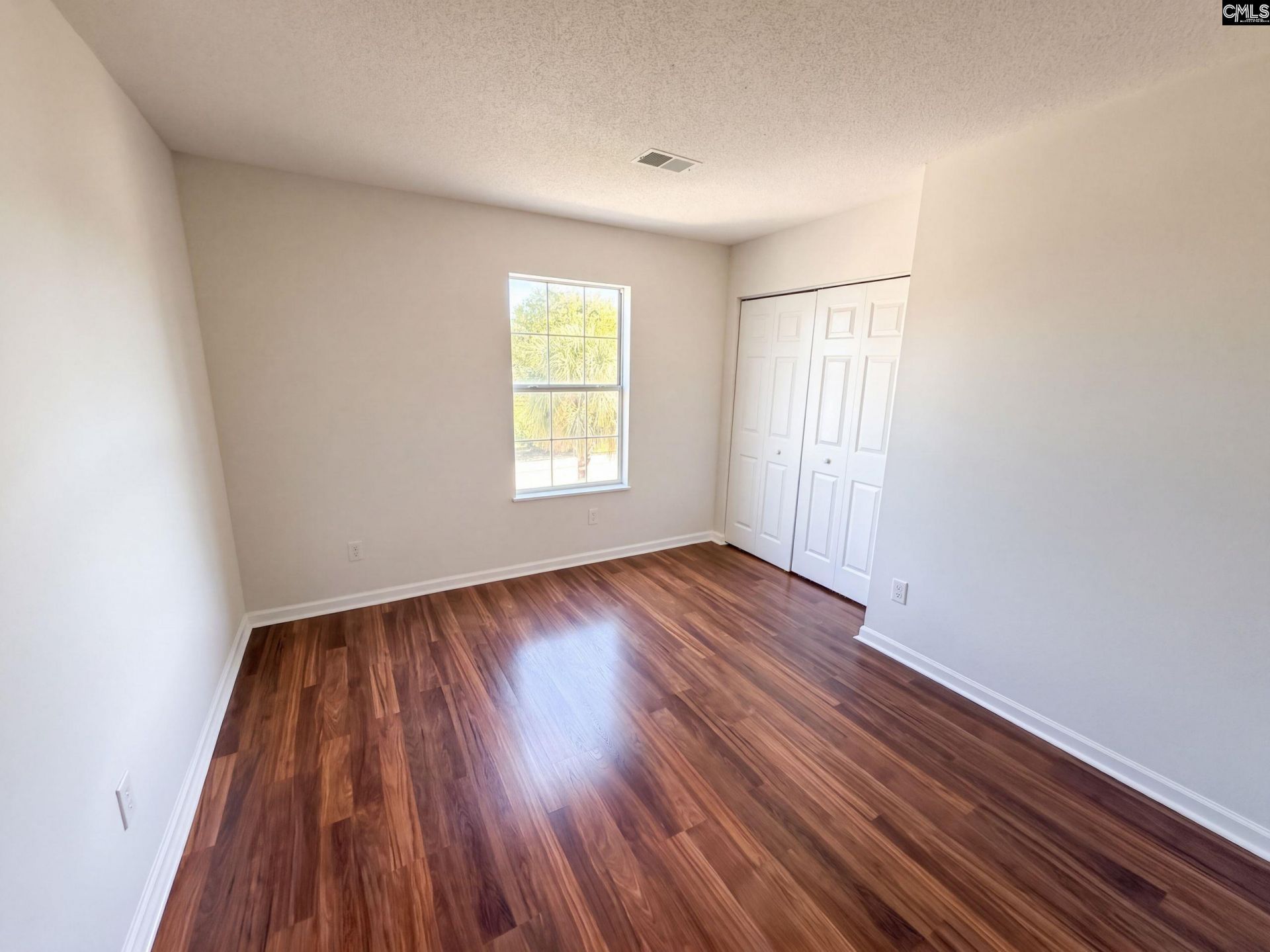 152 Woodcote Drive  Photo 21