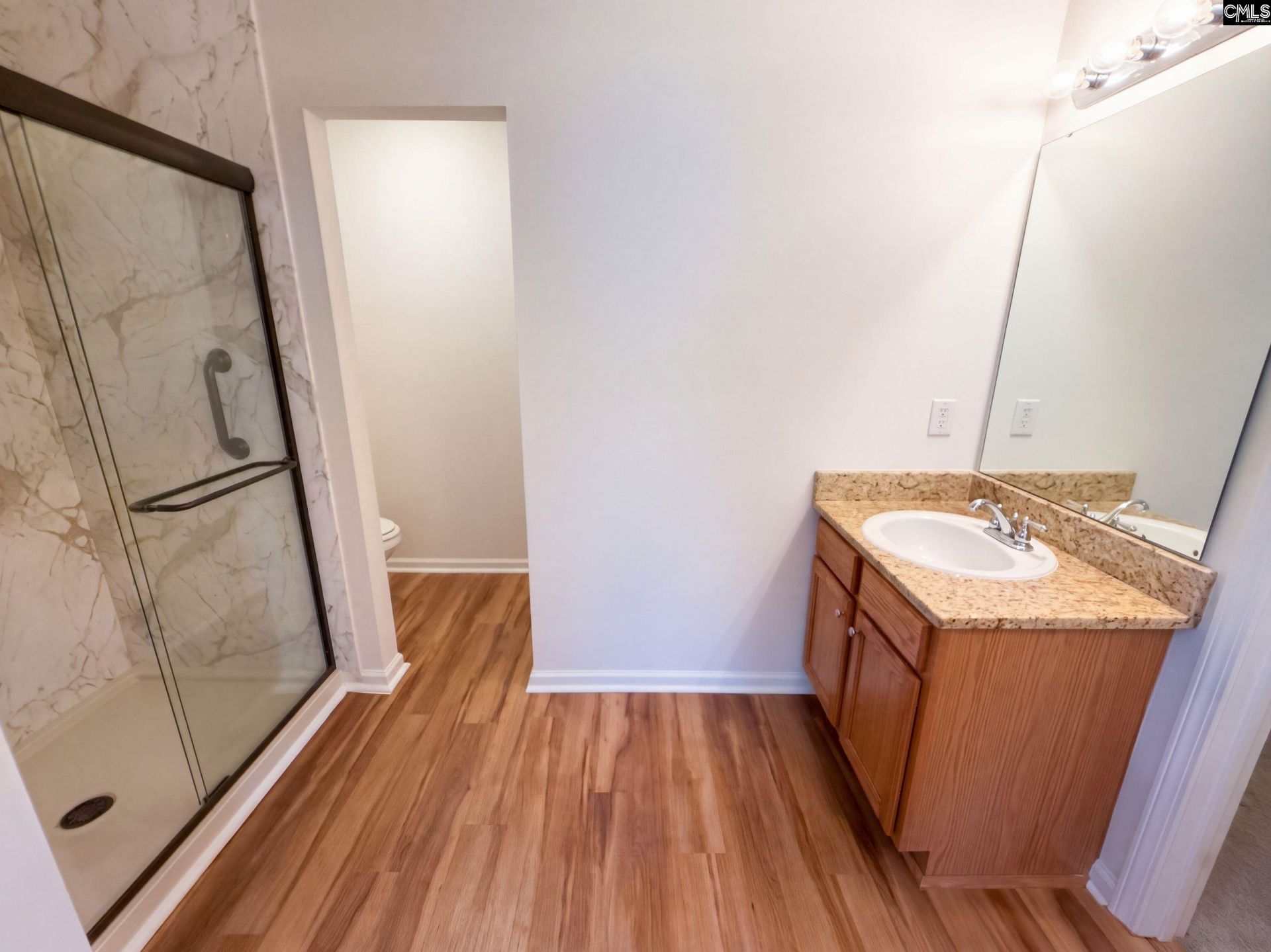 152 Woodcote Drive  Photo 39