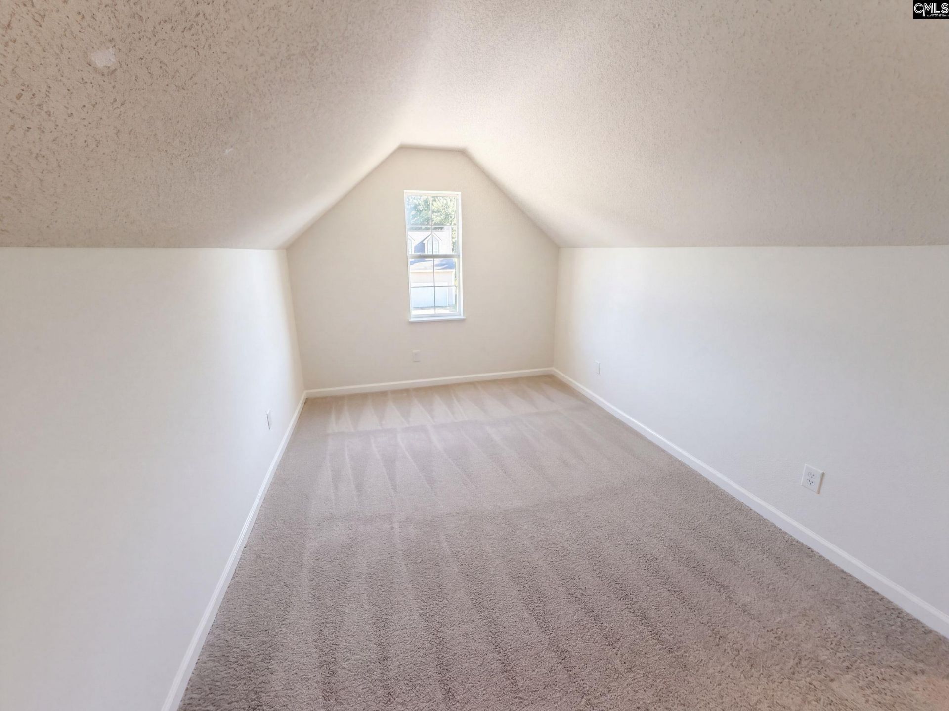152 Woodcote Drive  Photo 51