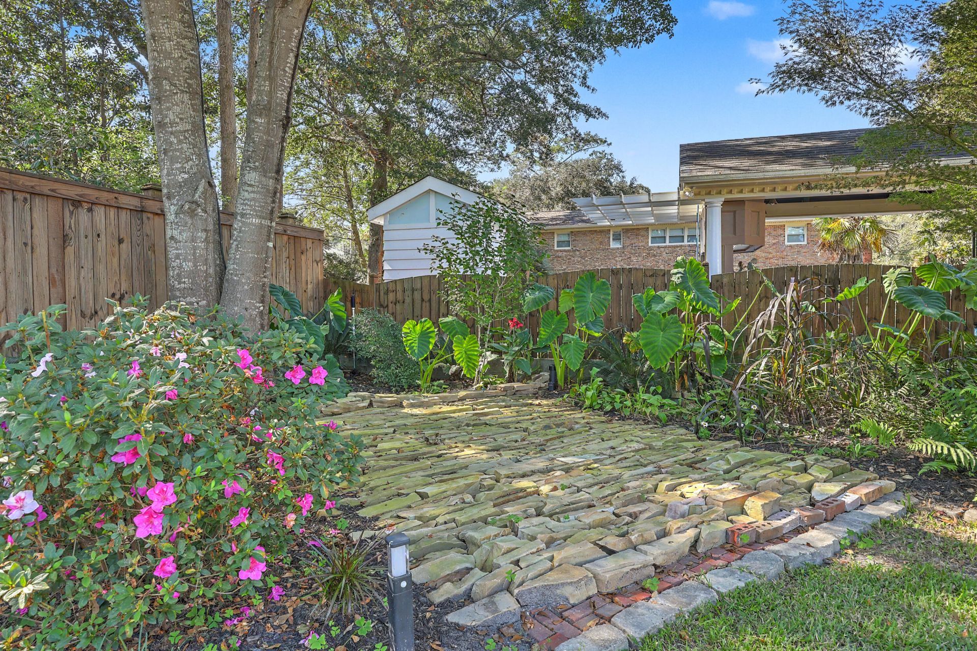 1600 Wannamaker Avenue Photo 9
