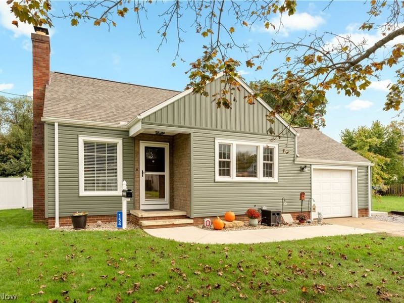154 Victoria Avenue NW, Canton, OH 44708 Photo 1