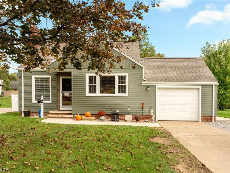 154 Victoria Avenue NW, Canton, OH 44708 Photo 2