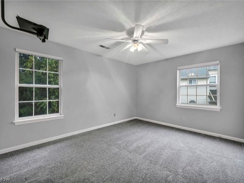 264 Vista Circle, North Olmsted, OH 44070 Photo 3