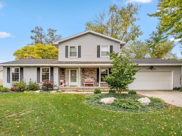 7080 Michael Drive, Hudsonville, MI 49426