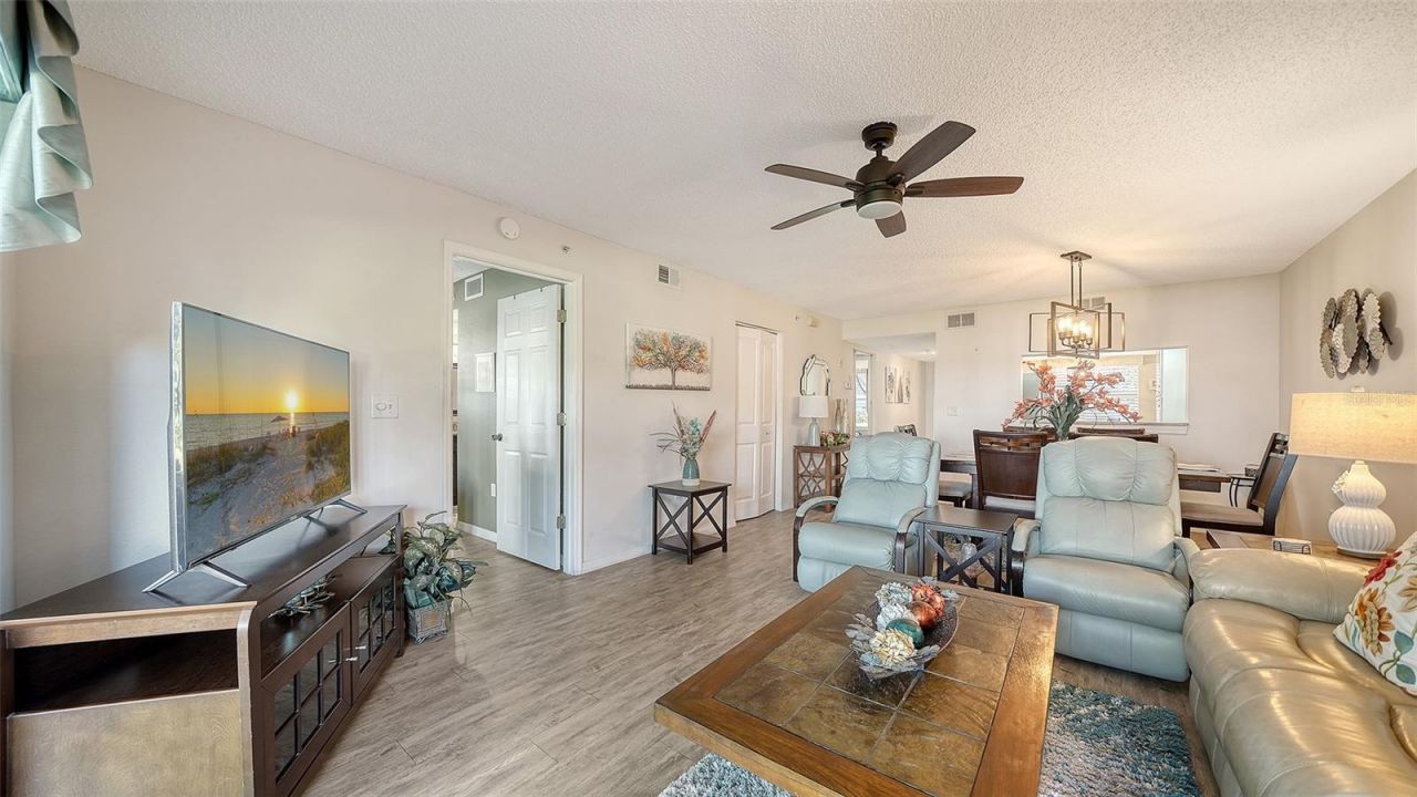 9330 Clubside Circle, Unit 3110, Sarasota, FL 34238 Photo