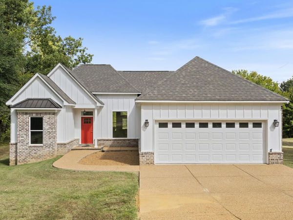 3989 Brownlee Road, Senatobia, MS 38668