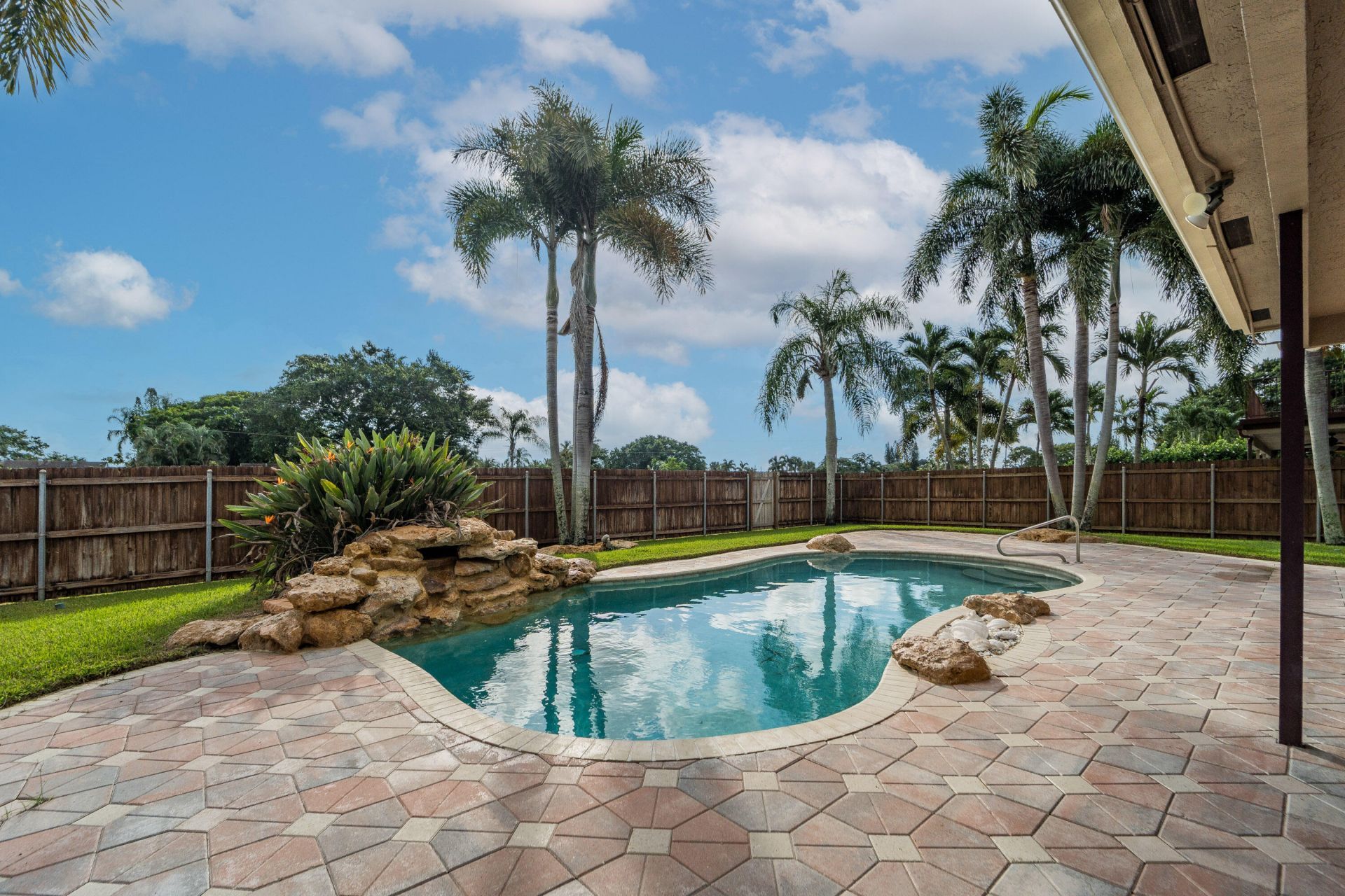 5581 Descartes Circle, Boynton Beach, FL 33472 Photo