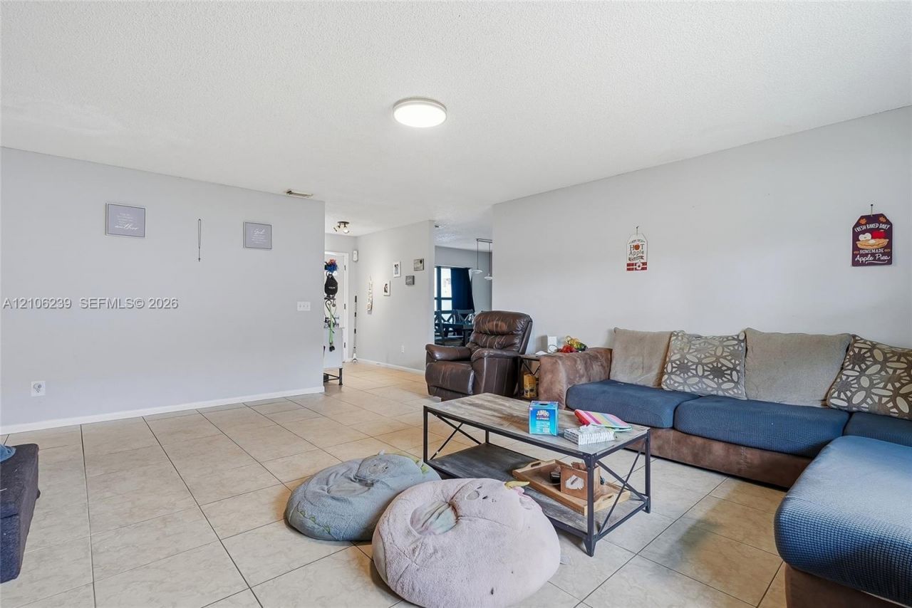 601 Ixoria Ave , Fort Pierce, FL 34982 Photo