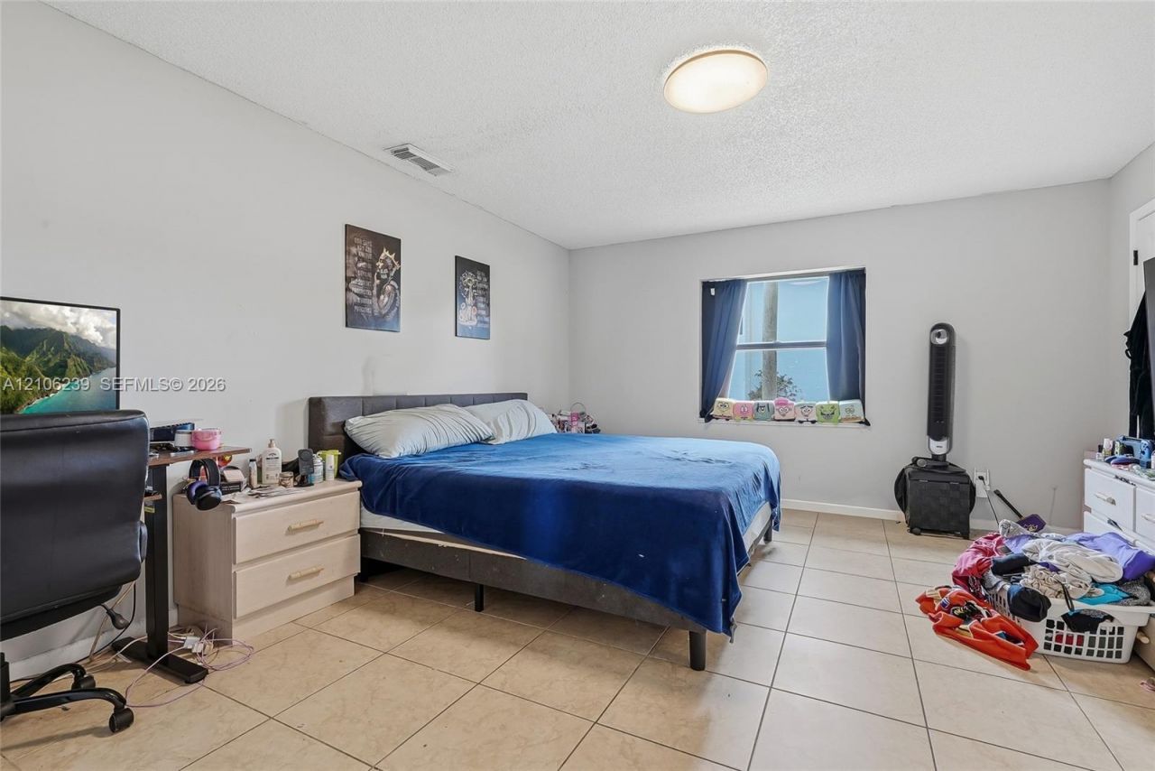 601 Ixoria Ave , Fort Pierce, FL 34982 Photo