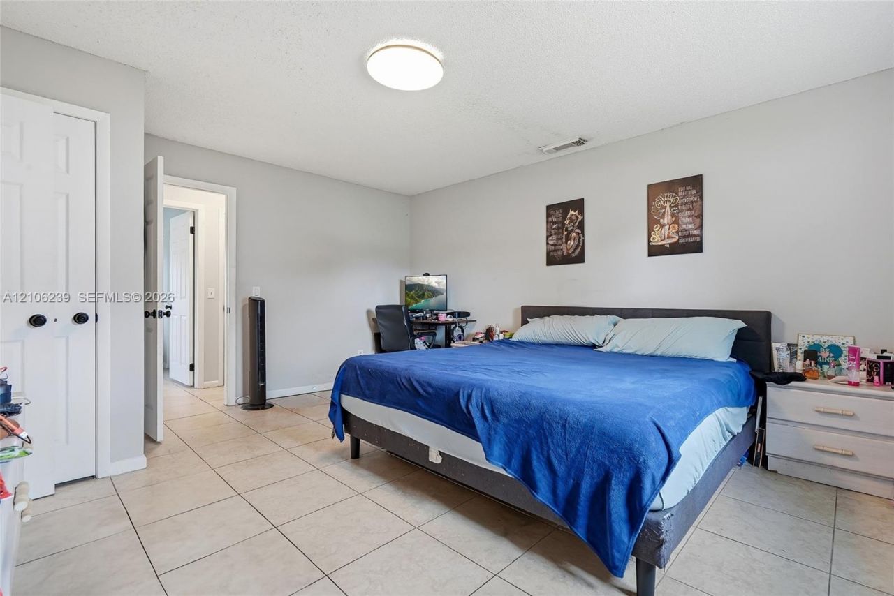 601 Ixoria Ave , Fort Pierce, FL 34982 Photo