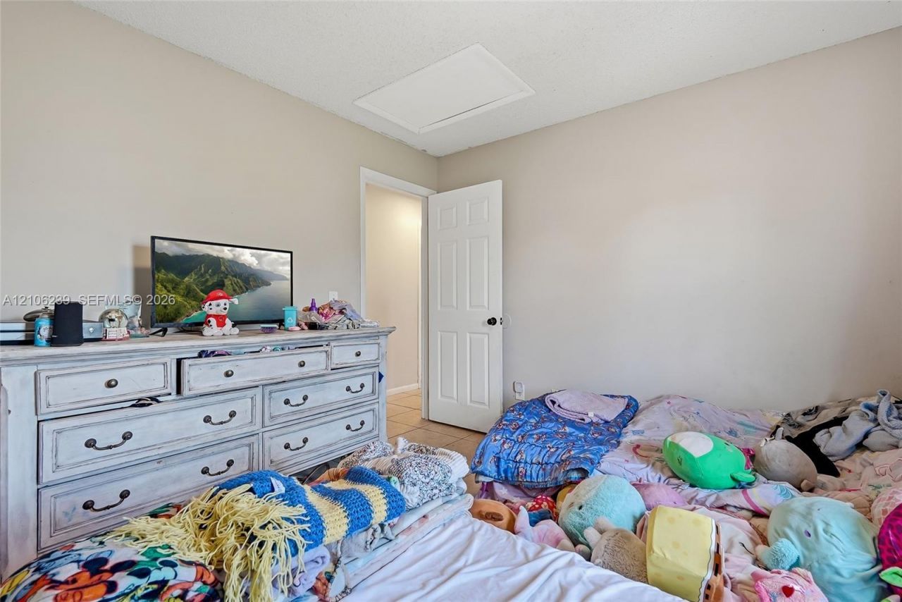 601 Ixoria Ave , Fort Pierce, FL 34982 Photo