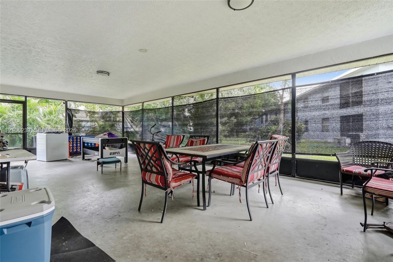 601 Ixoria Ave , Fort Pierce, FL 34982 Photo