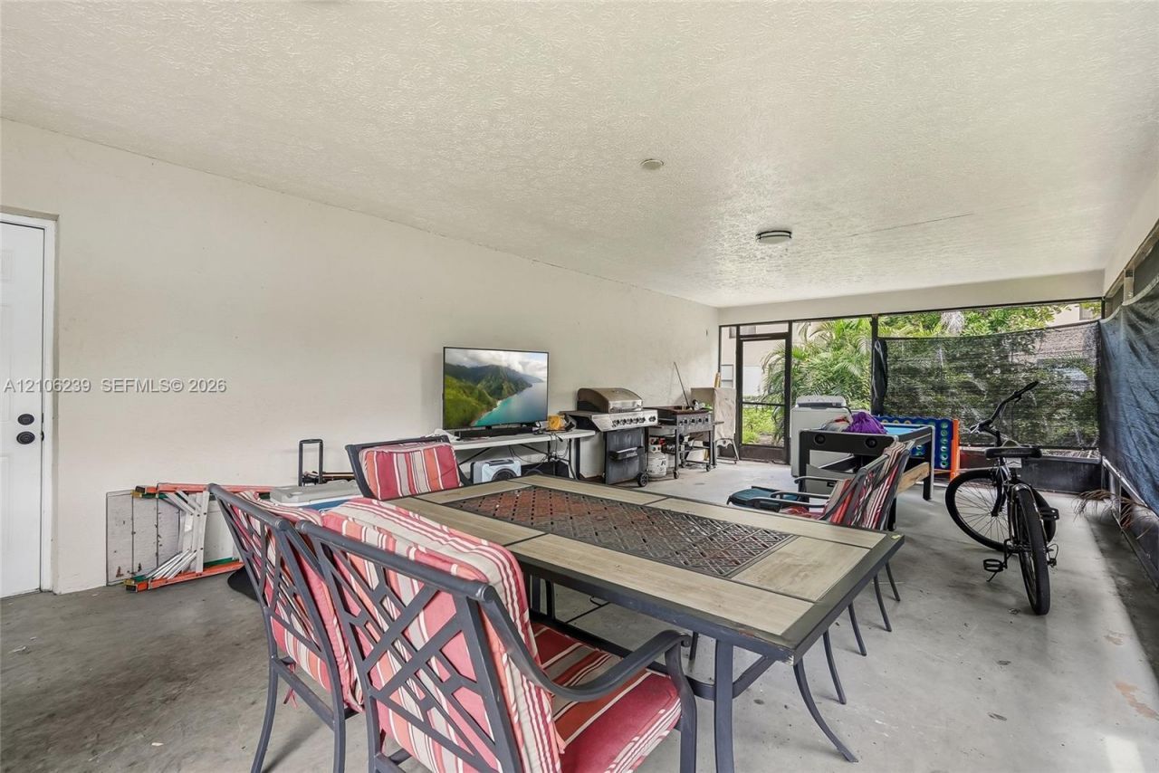 601 Ixoria Ave , Fort Pierce, FL 34982 Photo