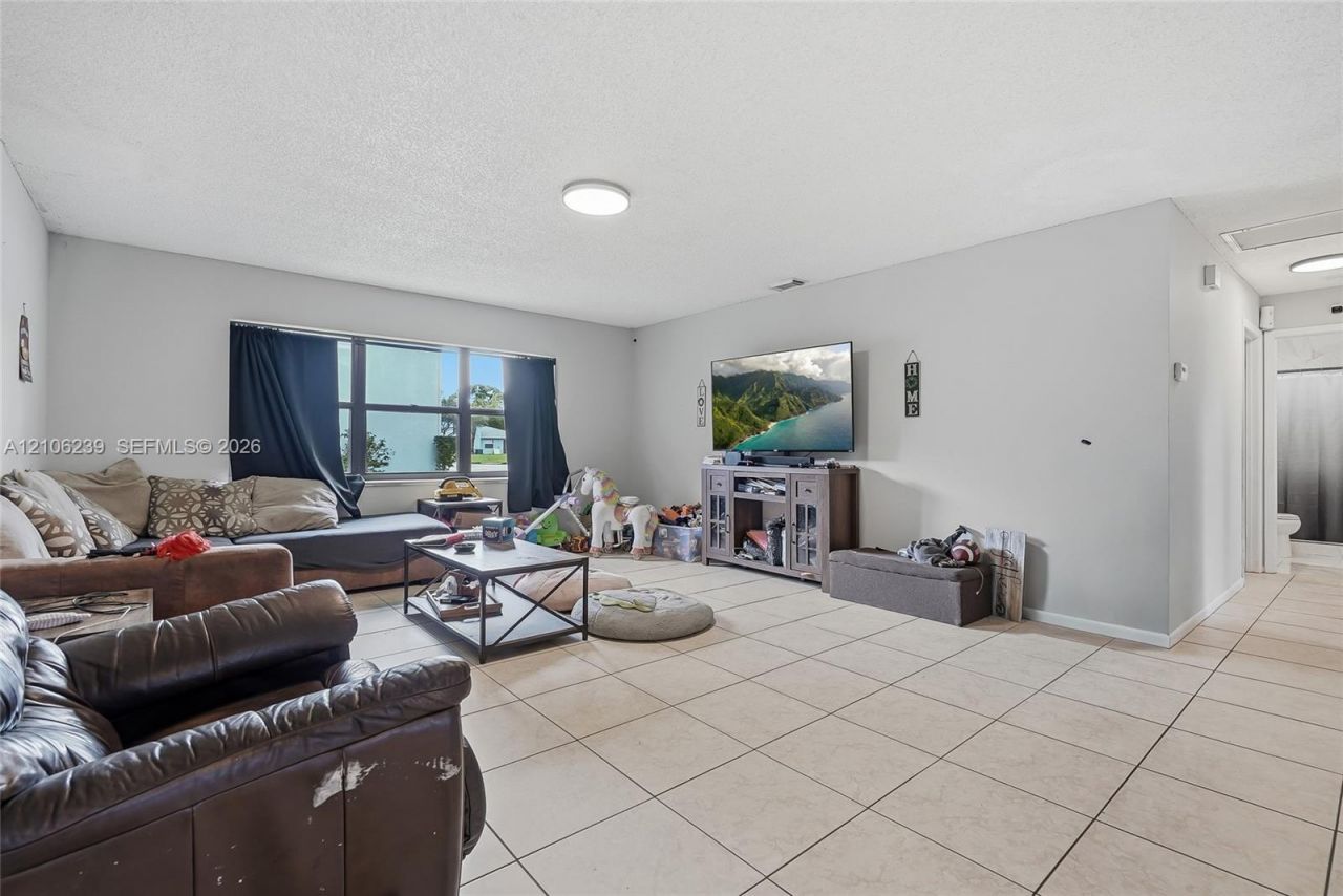 601 Ixoria Ave , Fort Pierce, FL 34982 Photo