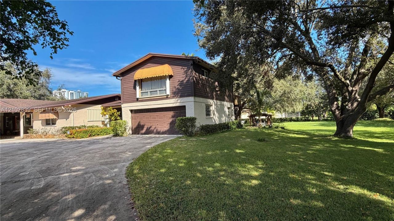 12105 NW 23rd Ct, Plantation, FL 33323 Photo