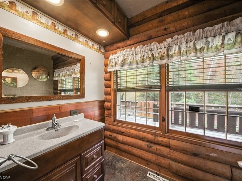 3239 Salineville Road NE, Carrollton, OH 44615 Photo 10