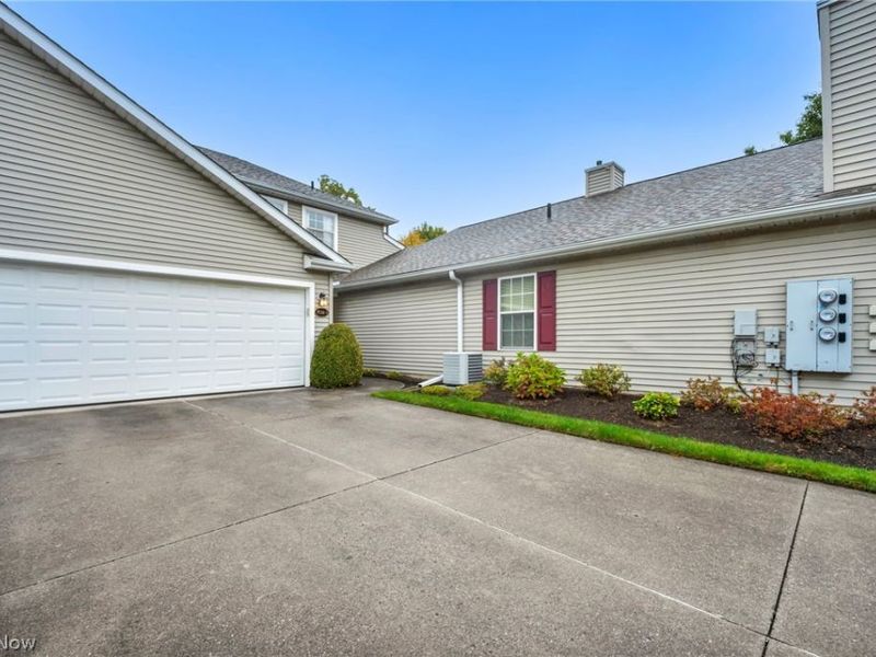 7536 Monterey Bay Drive, Unit 3, Mentor on the Lake, OH 44060 Photo 4