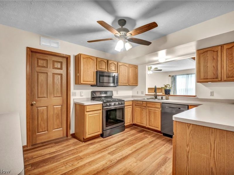 7536 Monterey Bay Drive, Unit 3, Mentor on the Lake, OH 44060 Photo 8