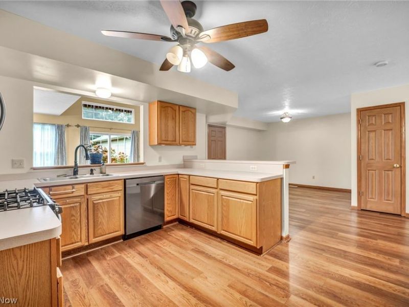 7536 Monterey Bay Drive, Unit 3, Mentor on the Lake, OH 44060 Photo 9