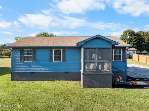 168 Pack St, Jacksboro, TN 37757