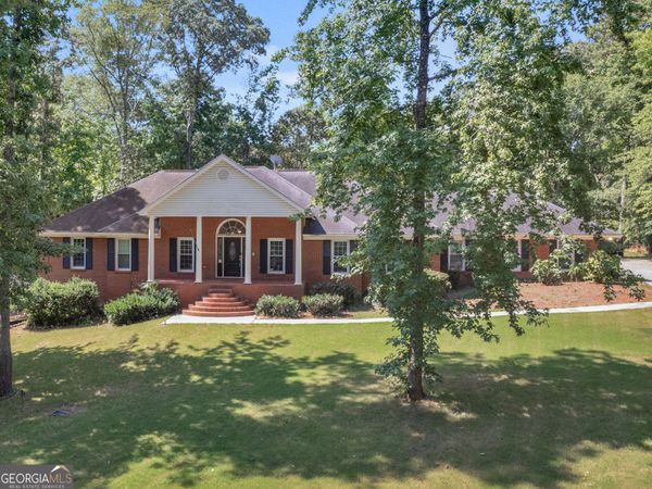 2585 Wildwood Court, Jonesboro, GA 30236