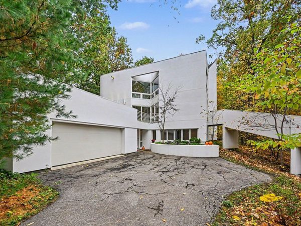 200 Riverview Drive, Ann Arbor, MI 48104