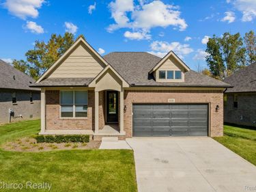 8195 Cherry Bloossom lane, Shelby Township, Mi 48316