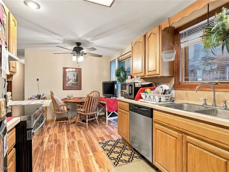 314 Monroe Street, Dover, OH 44622 Photo 13