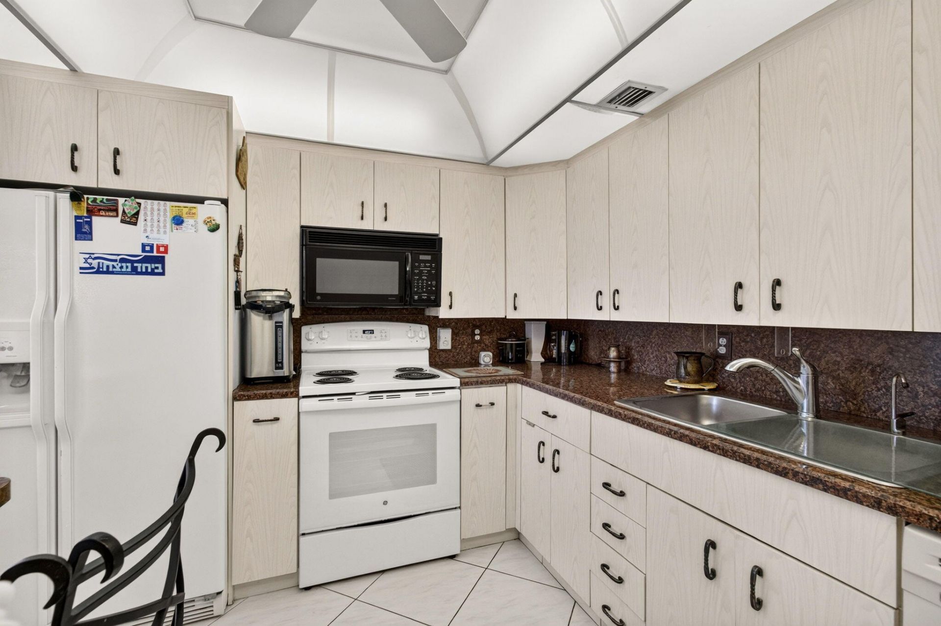 3027 Ainslie B, Boca Raton, FL 33434 Photo