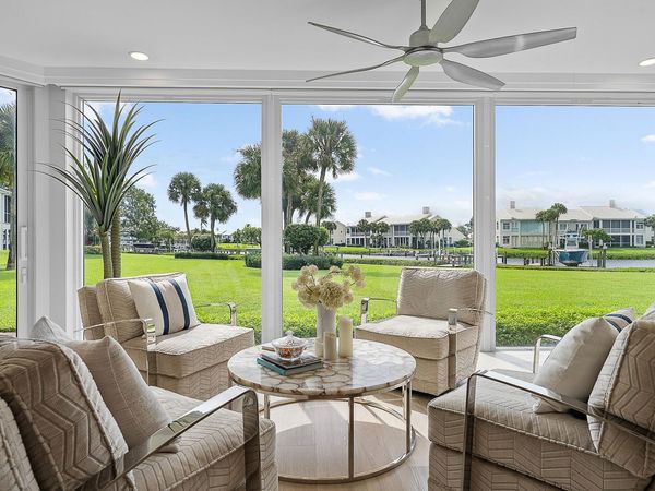 360 SPYGLASS Way, Unit 360, Jupiter, FL 33477