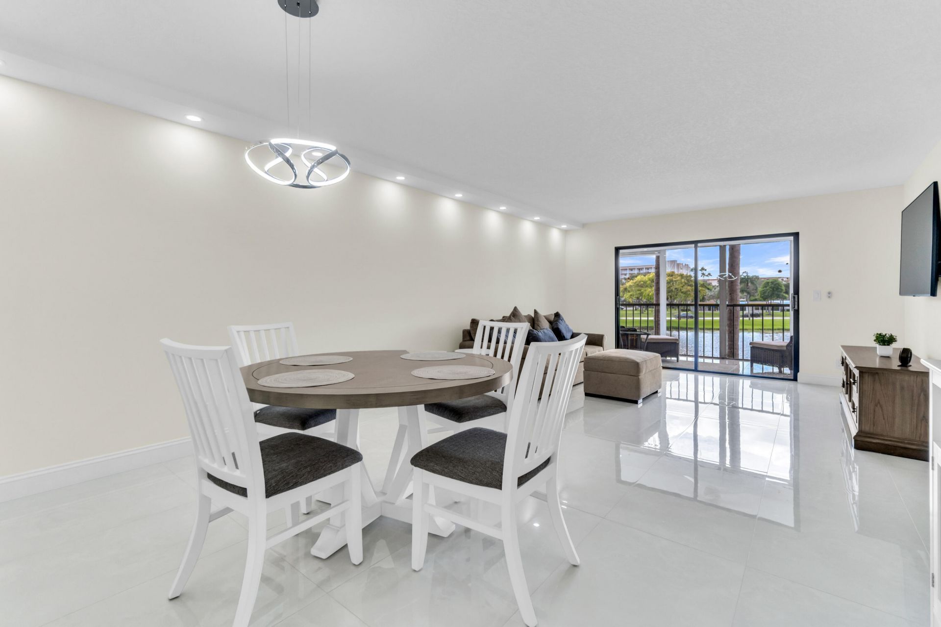 7320 Amberly Lane, Unit 208, Delray Beach, FL 33446 Photo