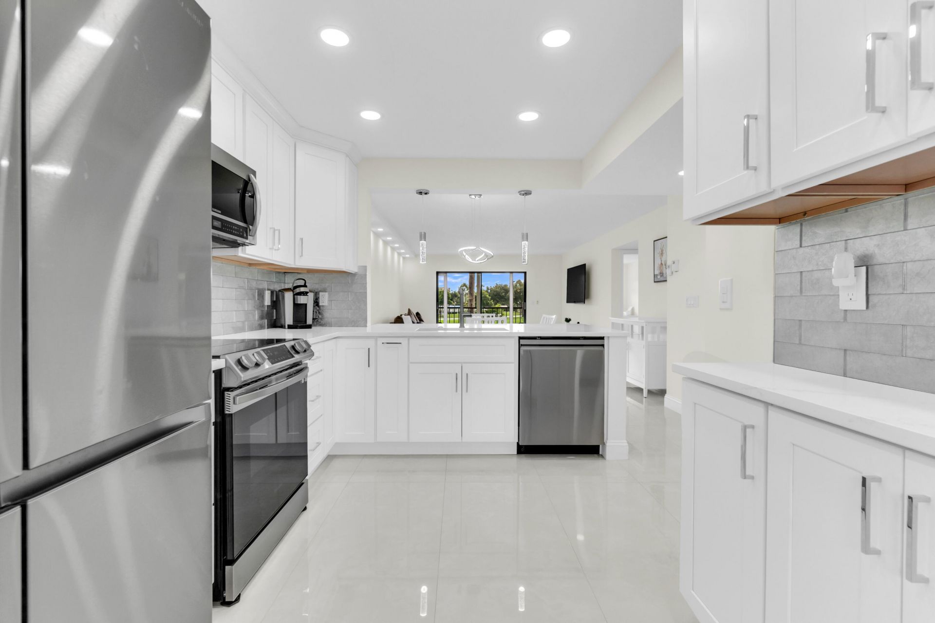 7320 Amberly Lane, Unit 208, Delray Beach, FL 33446 Photo