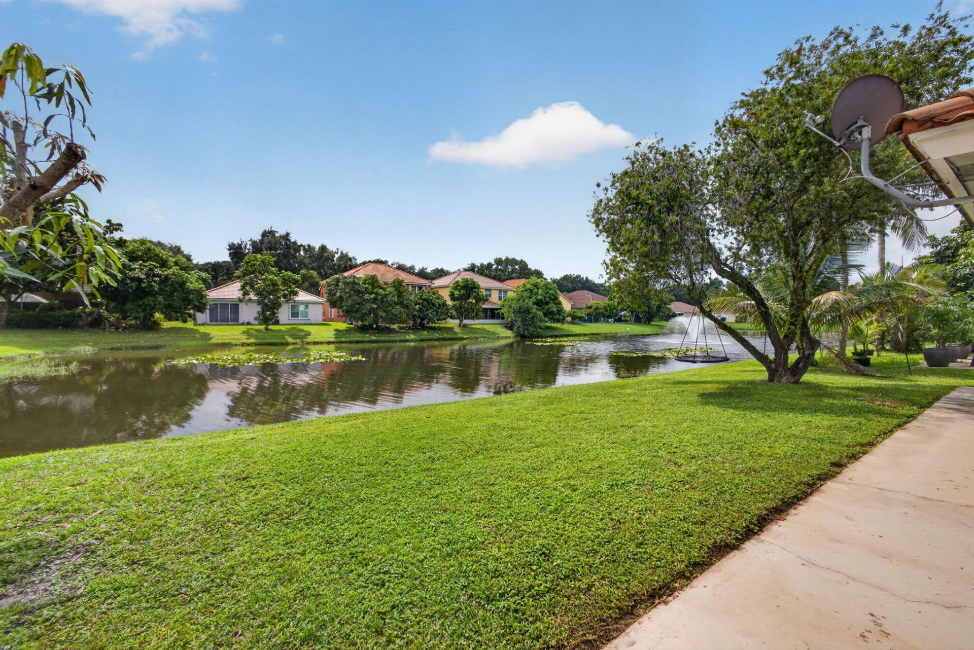1043 Aspri Way, Riviera Beach, FL 33418 Photo