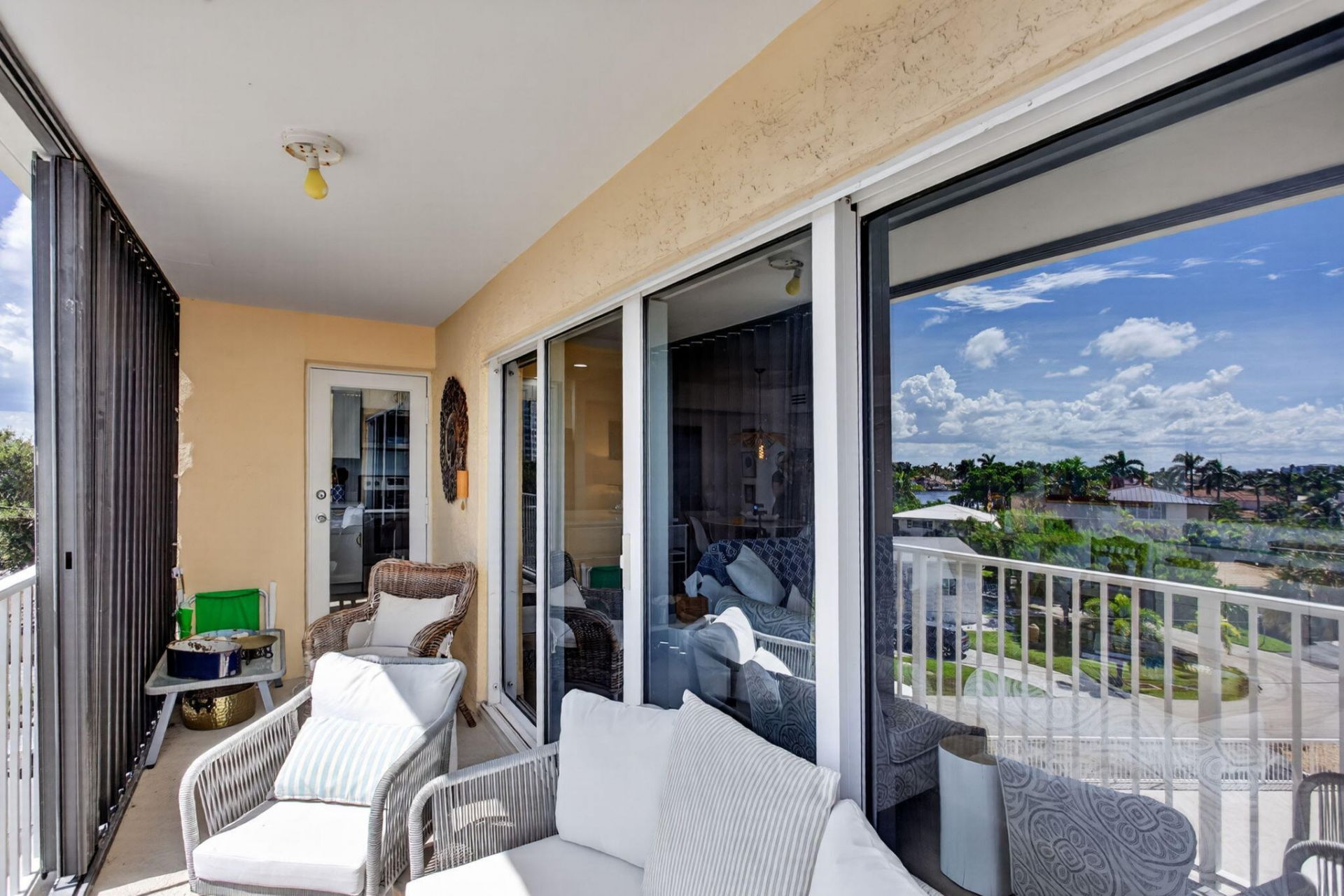 1200 Hibiscus Avenue, Unit 407, Pompano Beach, FL 33062 Photo