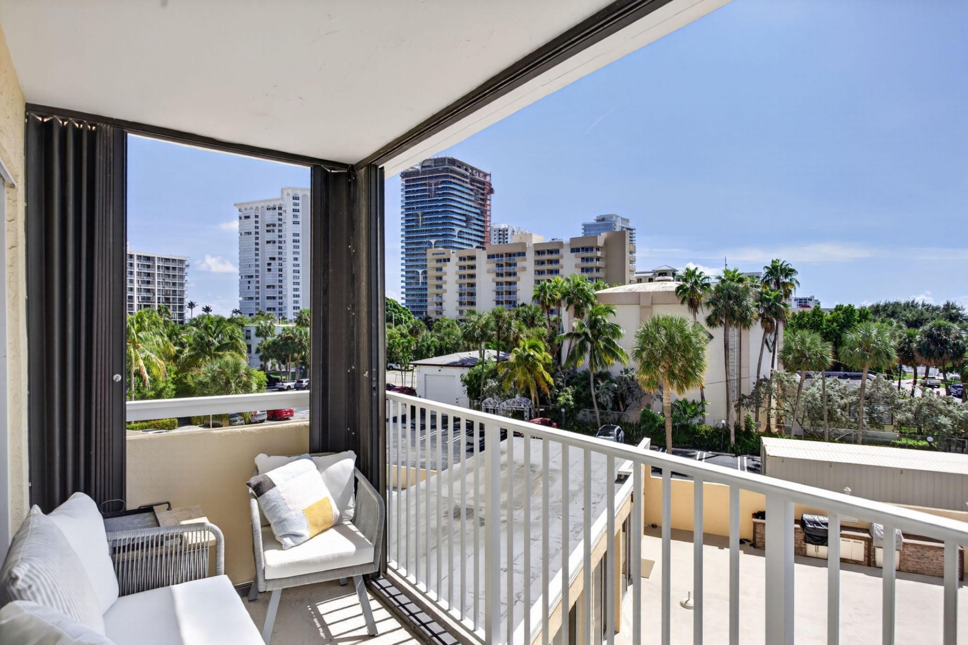 1200 Hibiscus Avenue, Unit 407, Pompano Beach, FL 33062 Photo