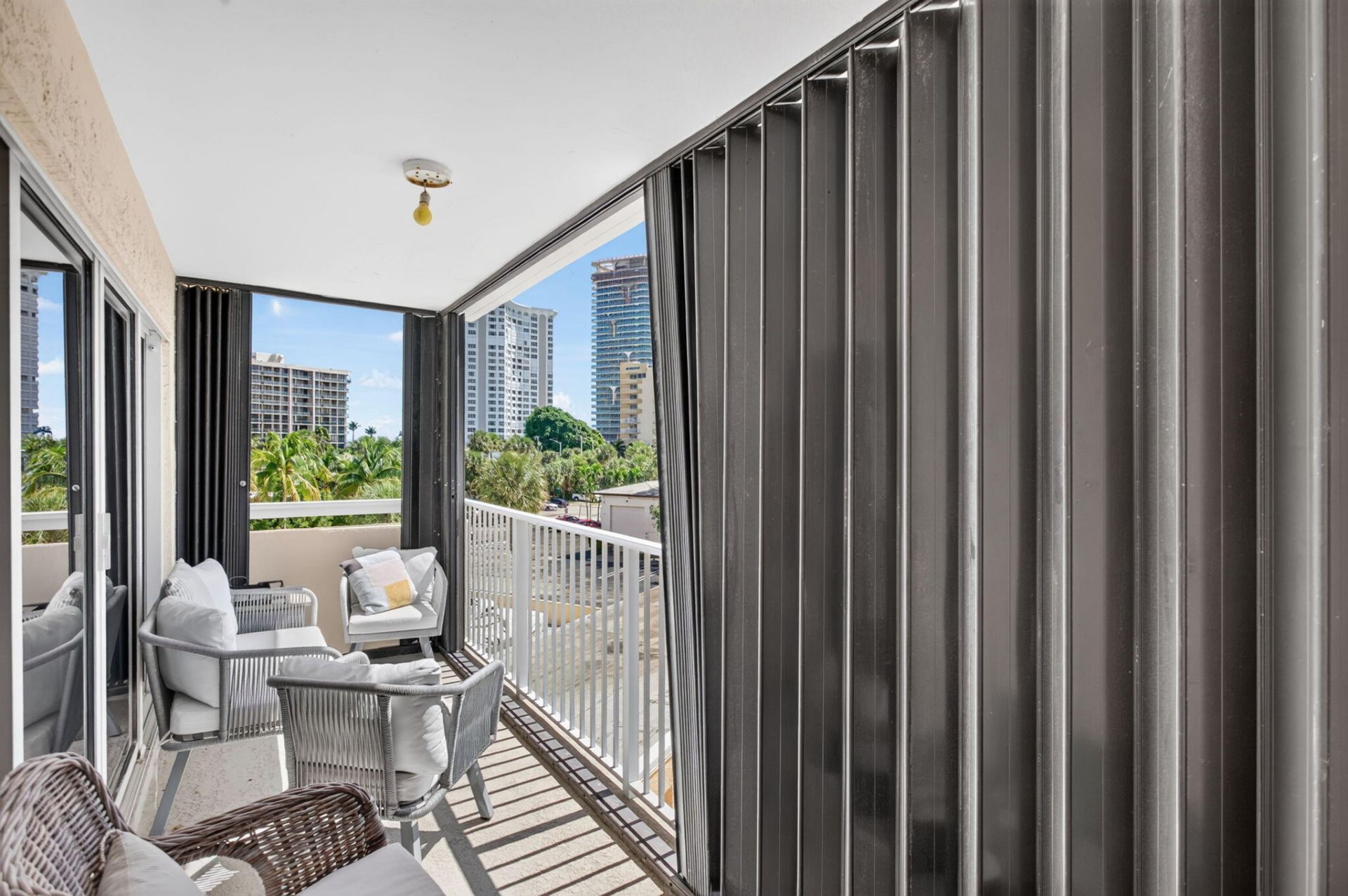 1200 Hibiscus Avenue, Unit 407, Pompano Beach, FL 33062 Photo
