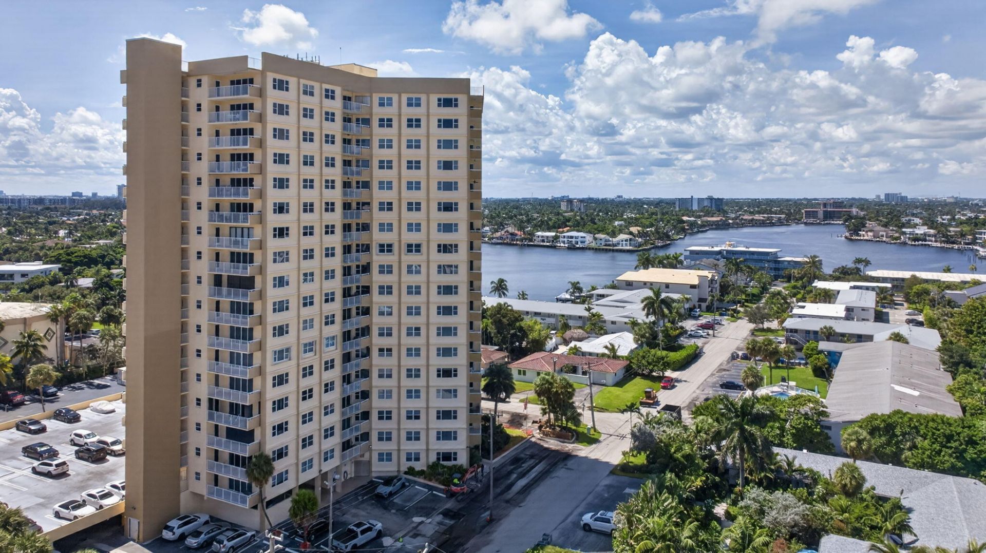 1200 Hibiscus Avenue, Unit 407, Pompano Beach, FL 33062 Photo