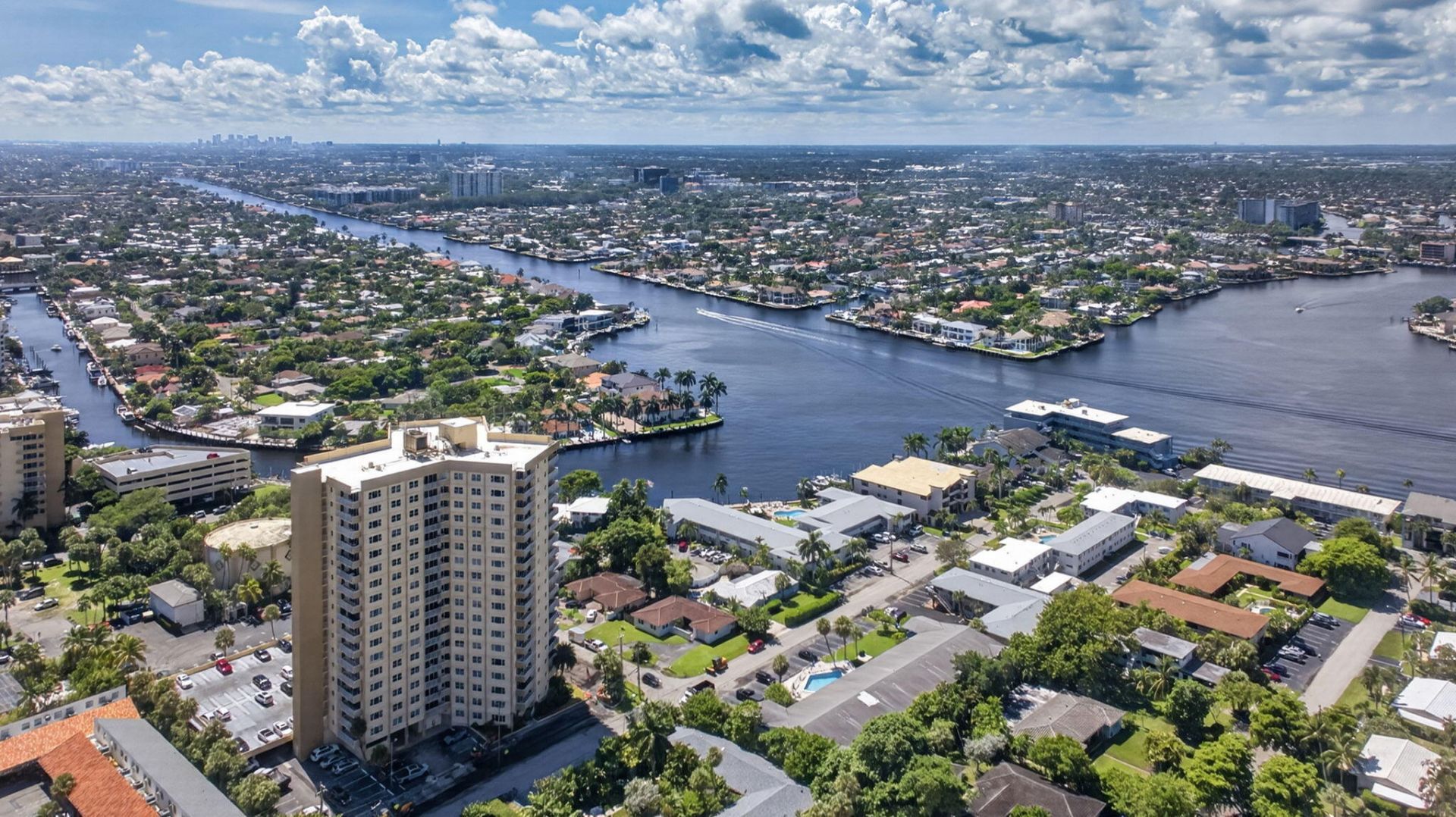 1200 Hibiscus Avenue, Unit 407, Pompano Beach, FL 33062 Photo