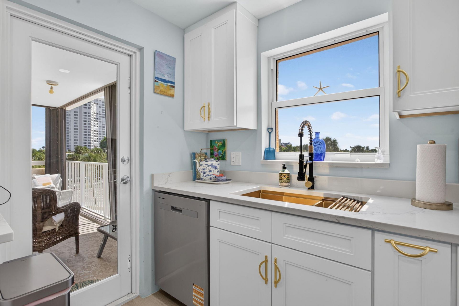1200 Hibiscus Avenue, Unit 407, Pompano Beach, FL 33062 Photo