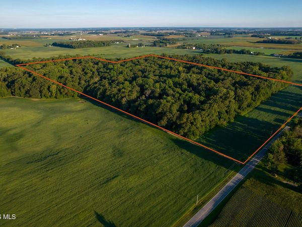 16285 County Road H , Wauseon, OH 43567