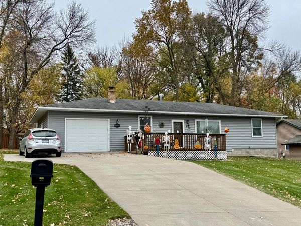 235 11th Street NW, Milaca, MN 56353