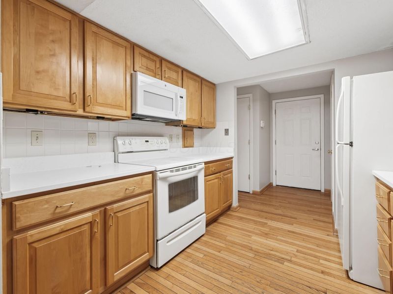 5101 Delancey Street, Columbus, OH 43220 Photo 10