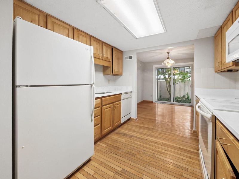 5101 Delancey Street, Columbus, OH 43220 Photo 6
