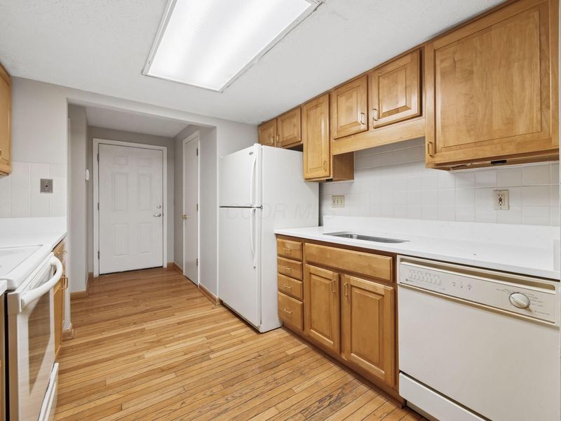 5101 Delancey Street, Columbus, OH 43220 Photo 8