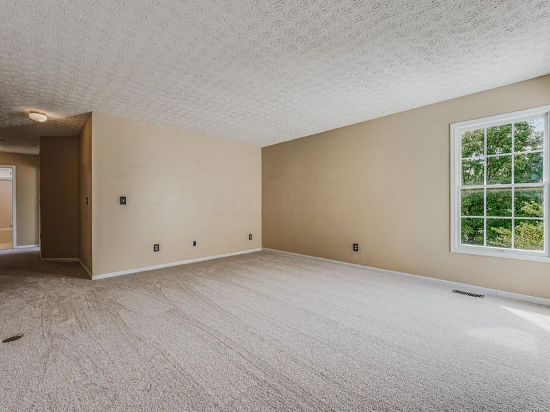 237 Rainswept Drive, Galloway, OH 43119 Photo 17