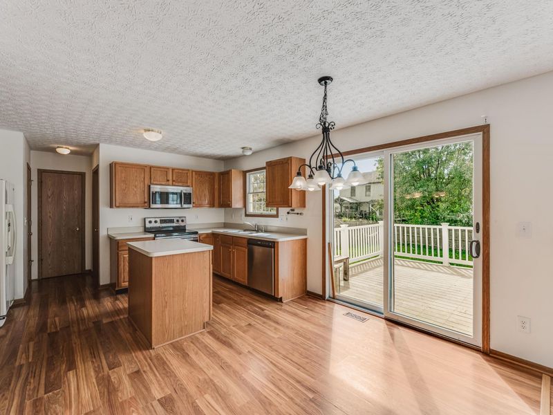 237 Rainswept Drive, Galloway, OH 43119 Photo 8
