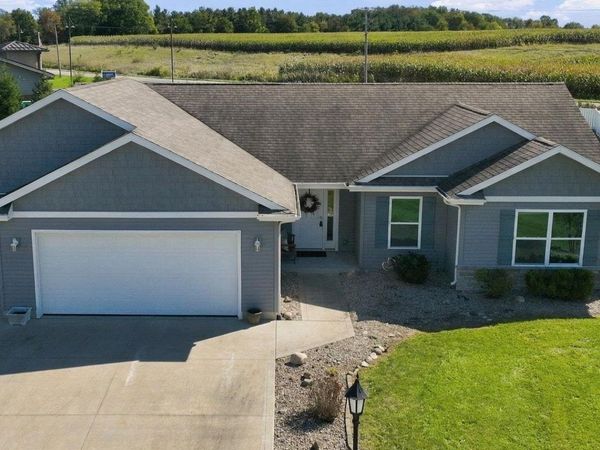 201 Chickadee Lane, Warsaw, IN 46580